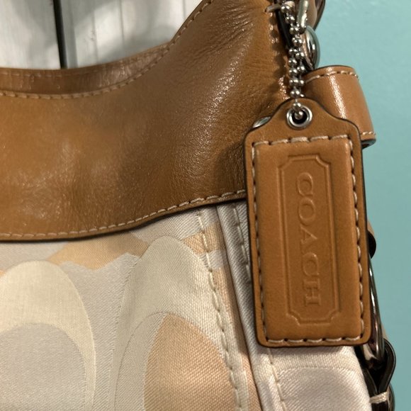 Coach NWOT Vintage Zoe Tan Beige Satin & Leather Shoulder Bag F14711 - Picture 4 of 10